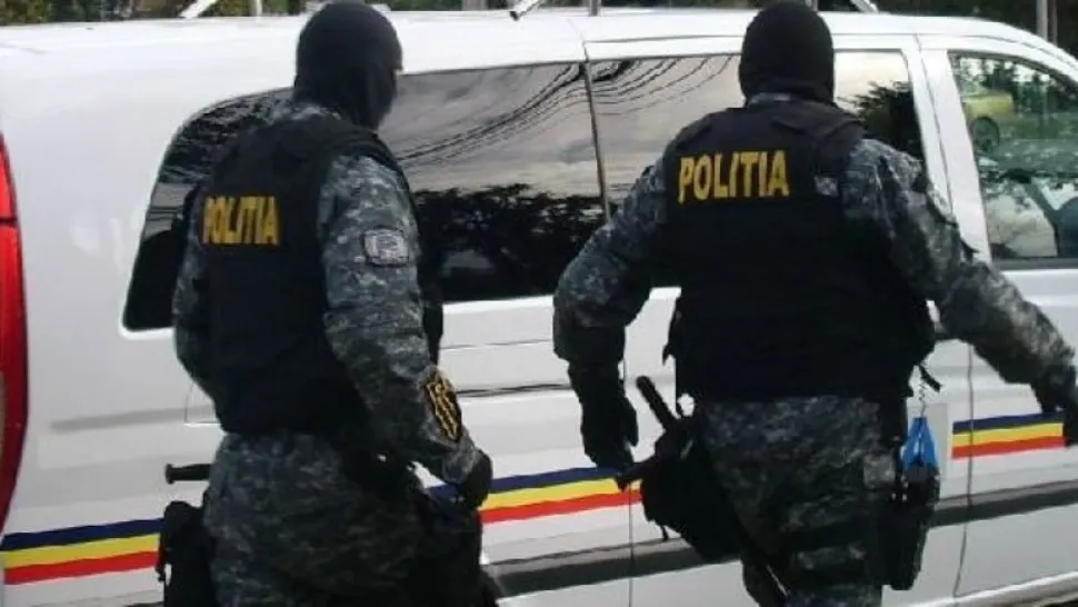 Copil ținut ostatic la Uricani, Hunedoara. Un bărbat amenință că îl omoară
