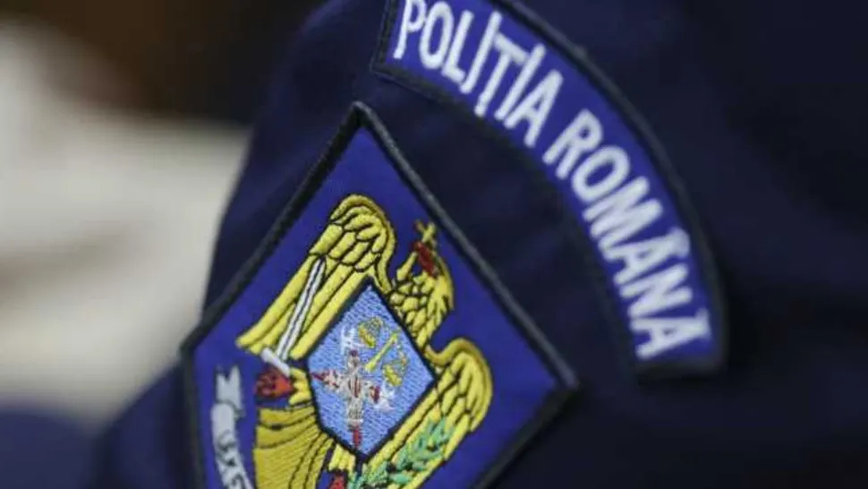 Bărbat urmărit internaţional, săltat de mascați din mansarda unei case din Iaşi