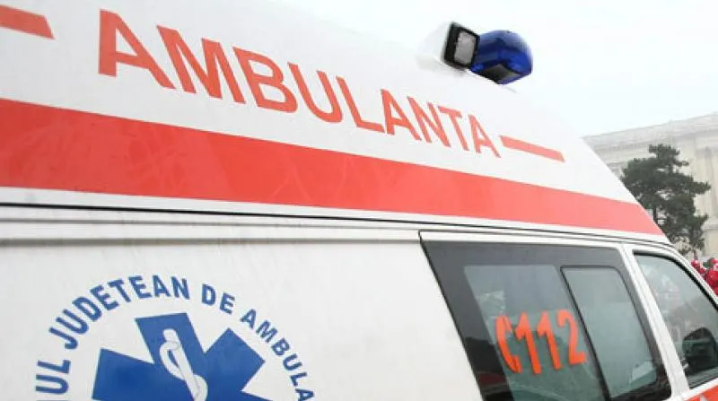 O fetiţă de patru ani, accidentată de o autospecială a Poliţiei