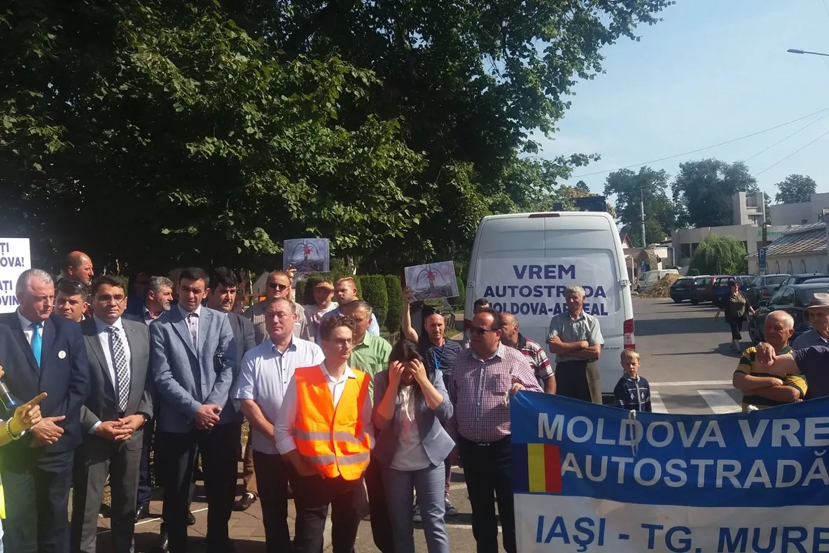 Marș motorizat spre București pentru Autostradă