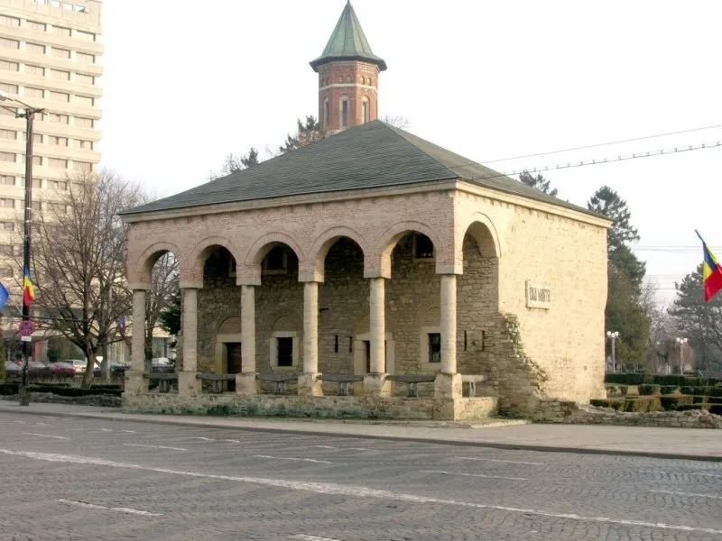 De luni încep lucrările de restaurare a Casei Dosoftei