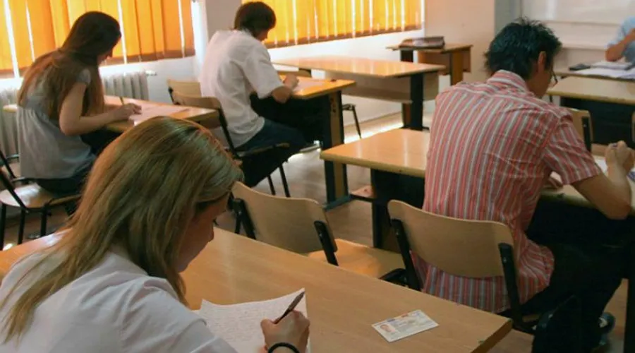 472 de candidați la examenul de definitivat