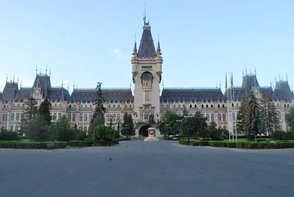 Investiție de trei milioane de euro pentru refacerea Pieții Palatului