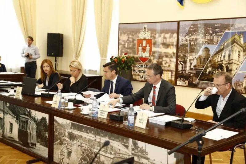 Proiectele imobiliare, motiv de gâlceavă în Consiliul Local