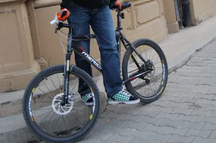 Suspectat de furt de biciclete