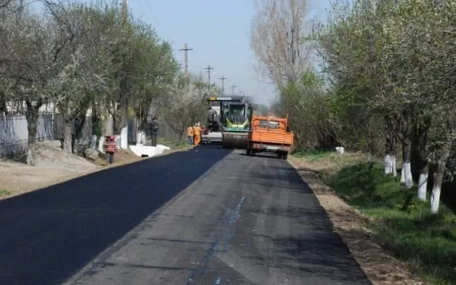 Au început lucrările la drumul Blăgeşti - Cotnari