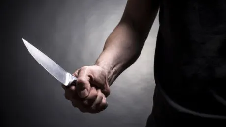 ALERTĂ: Copil înjunghiat pe o stradă din Iaşi!