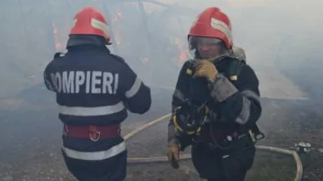 Incendiu într-un bloc din zona Ciurchi