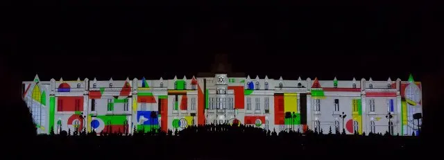 Proiecţie video 3D pe Palatul Culturii