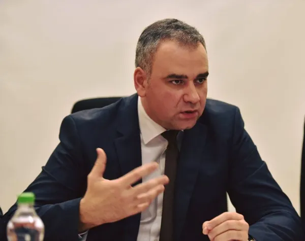 Marius Bodea (PNL): Liviu Dragnea începe să semene tot mai mult cu Maduro!