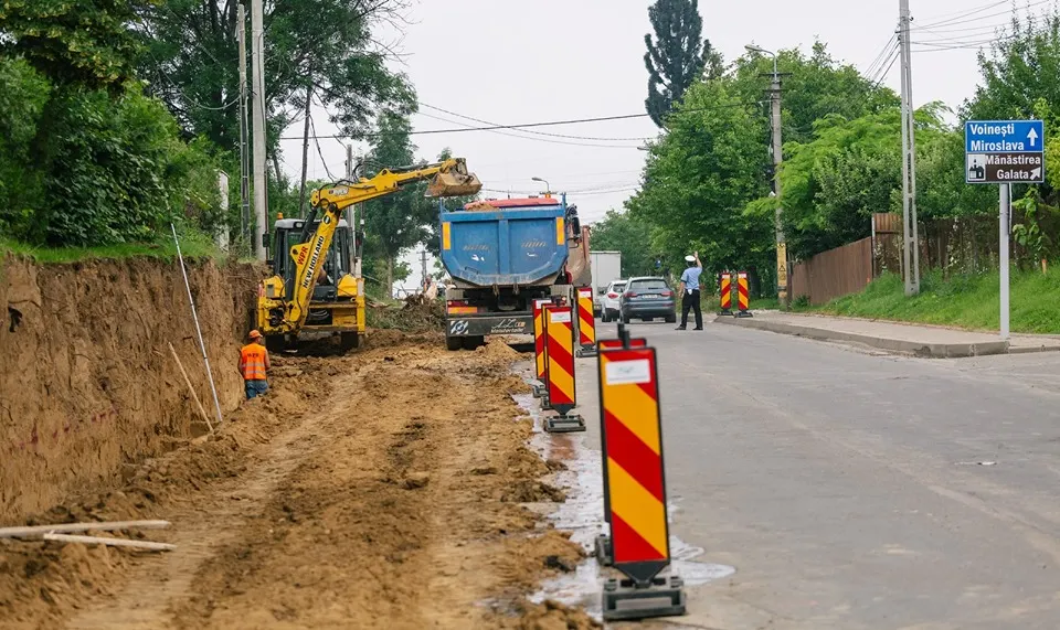 Nervii ieșenilor, puși la încercare de lucrările la șoseaua Iași – Voinești