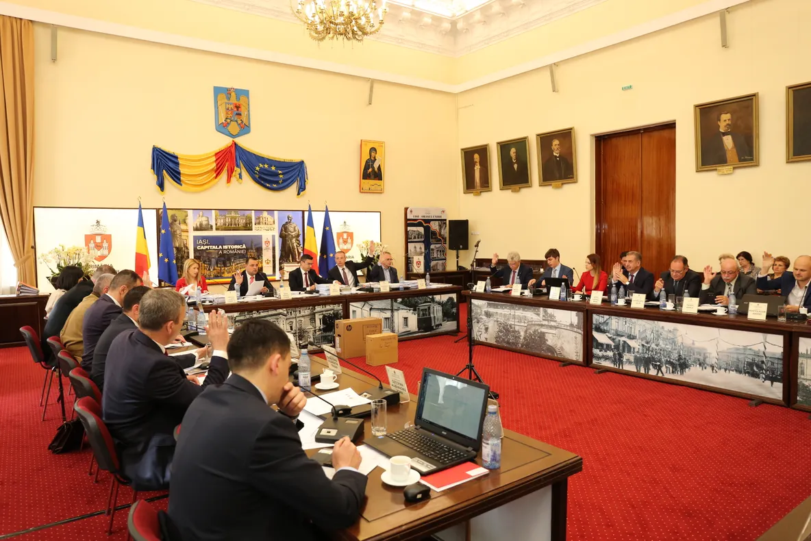 Consilierii locali ieșeni discută redistribuirea excedentului bugetar