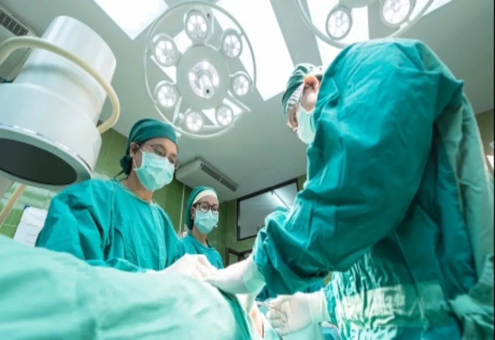 O nouă șansă la viață oferită în noaptea de Crăciun de medicii ieșeni
