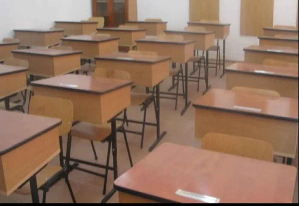 Cinci școli închise în Iași din cauza gripe