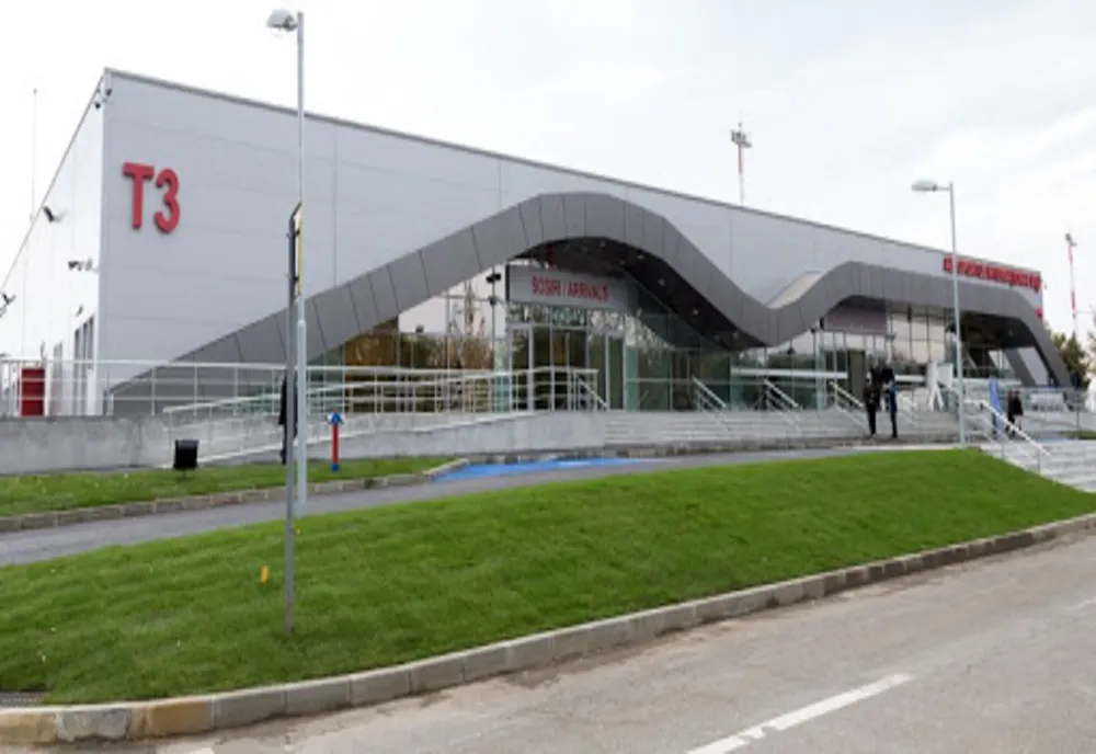 O nouă alertă la Aeroportul Iași! Încă un caz de persoană infectată cu coronavirus!