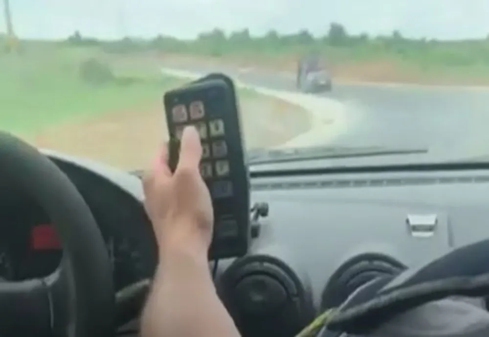 Urmărire ca în filme în Iași! Un tânăr fără permis a fost oprit cu greu de polițiști