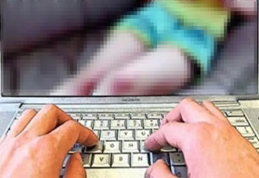 Bărbat din Iași, arestat preventiv de DIICOT Târgu Mureș, pentru pornografie infantilă