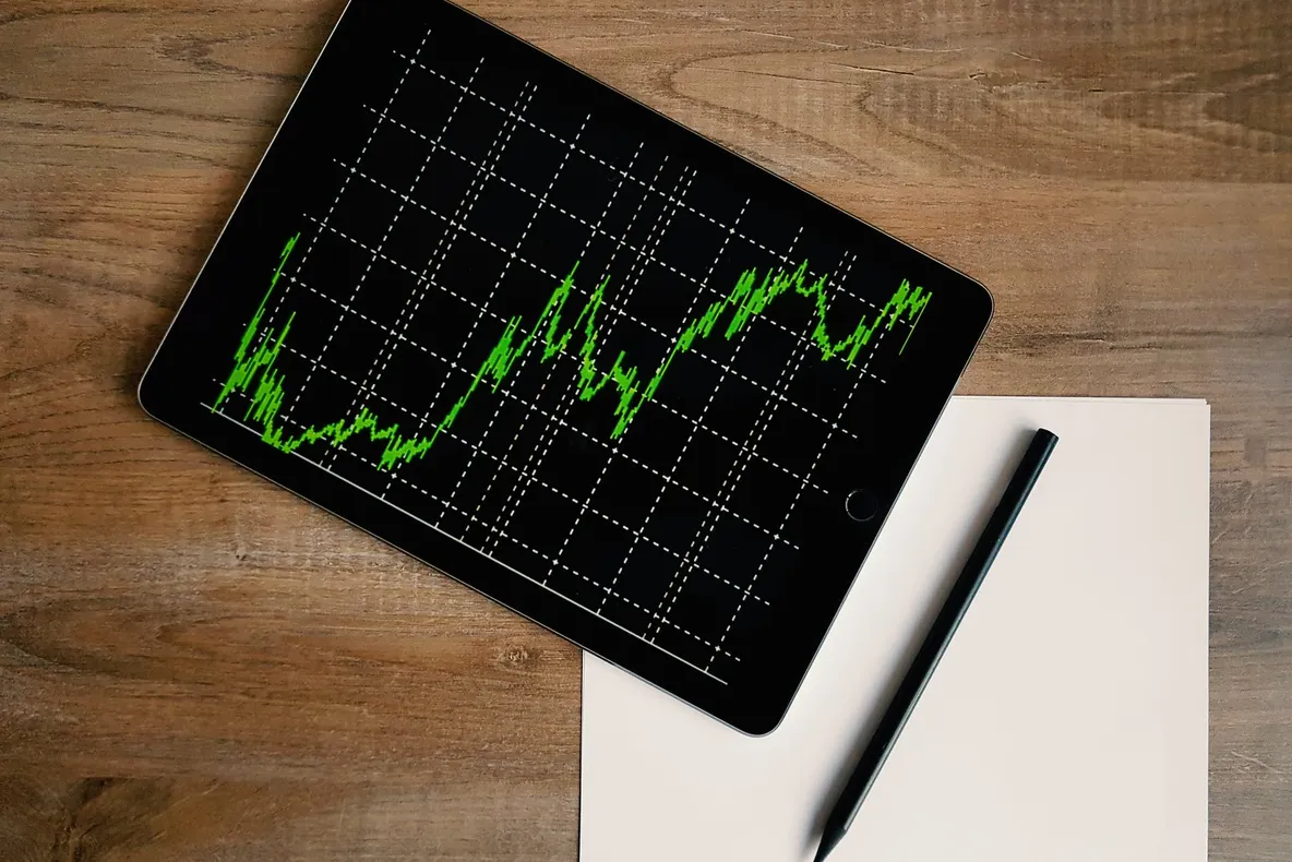 STUDIU TERMENE.RO: 29.54% dintre hotelurile și restaurantele din Iași solicită certificatul pentru situații de urgență. 17.67% aplică la programul IMM Invest (P)