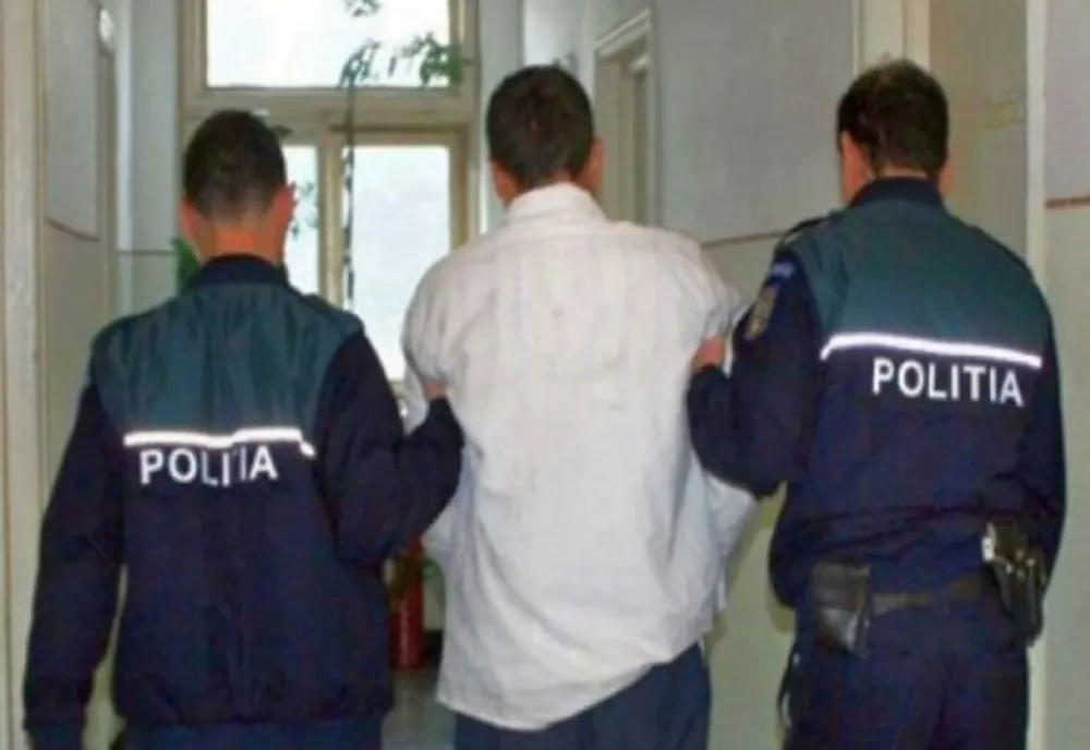 Tâlhar la drumul mare! I-a smuls banii din mână unui bătrân