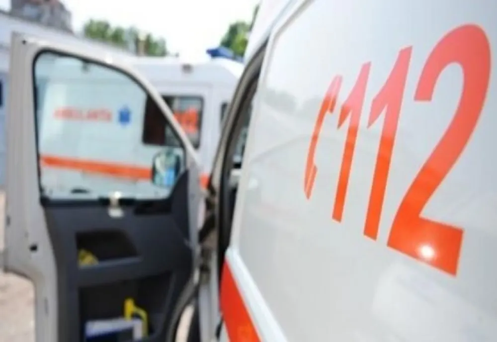 Neatenția unui șofer din Iași a băgat două femei în spital