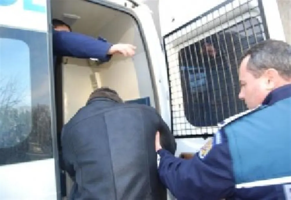 Bătrân de 73 de ani păgubit de 8.000 de lei de un bărbat din județul Iași