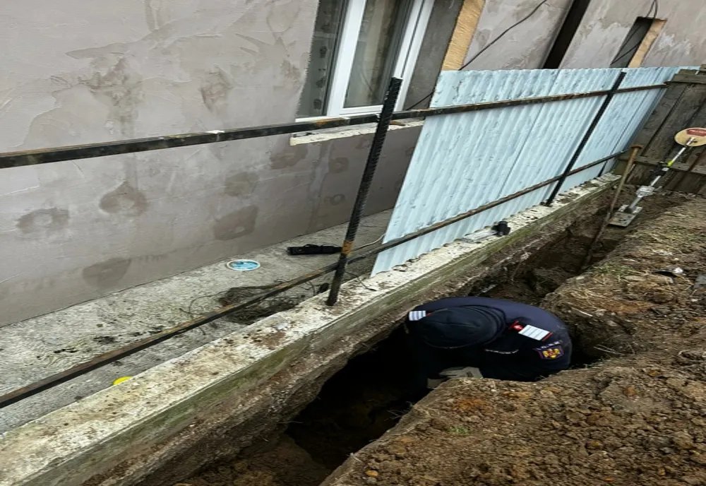 13 persoane evacuate din cauza unor proiectile găsite la fundația unui gard
