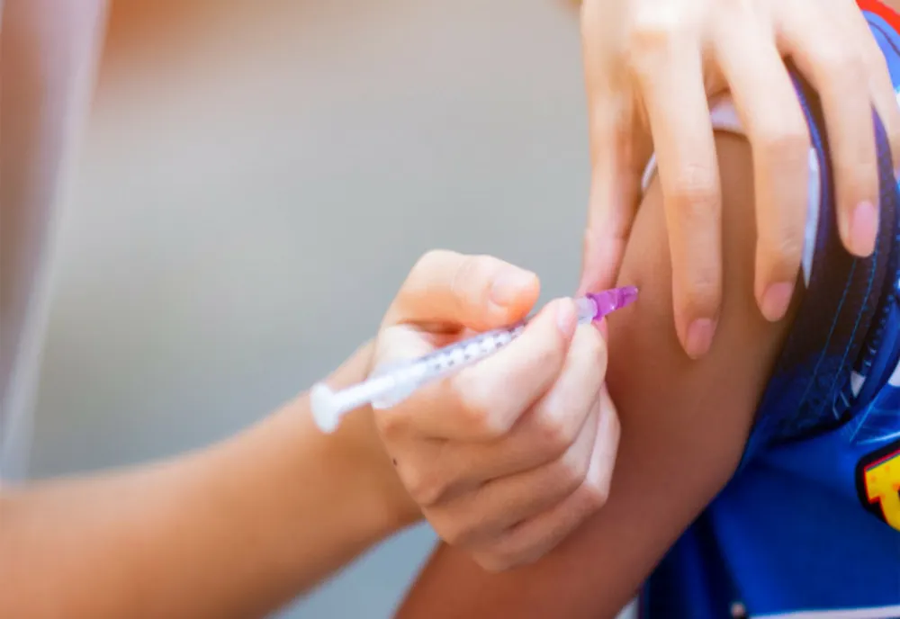 Cozi la vaccinarea antigripală în Iași 