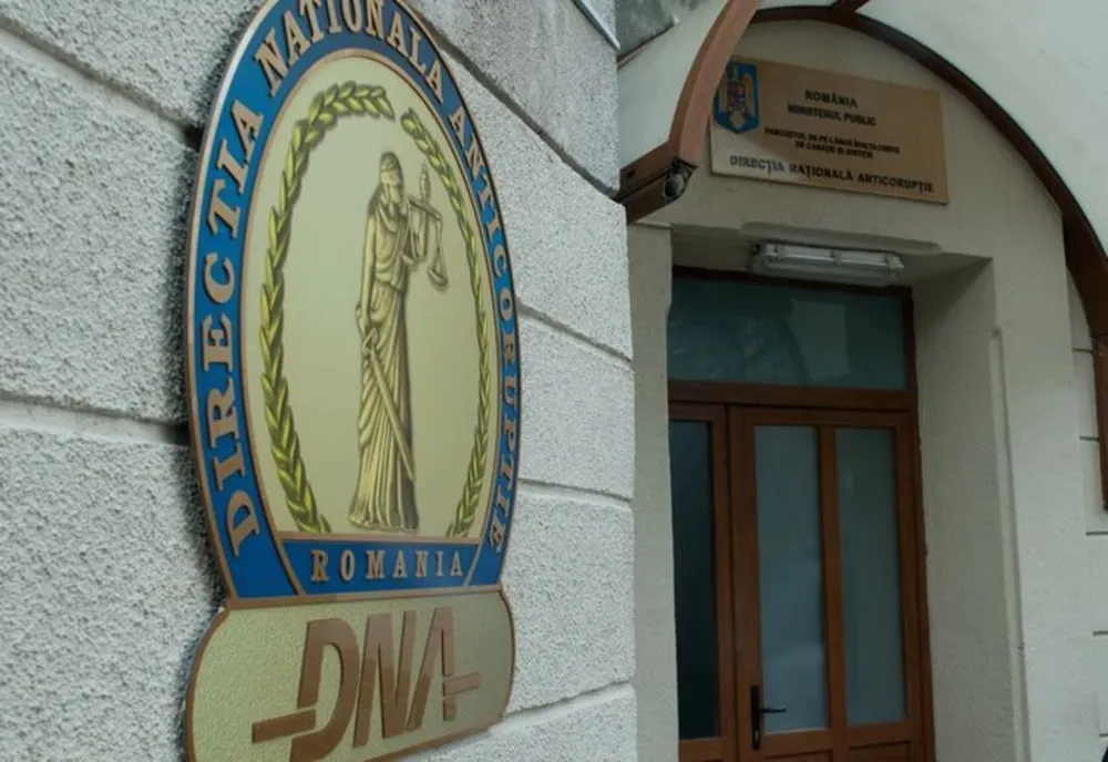 Foști șefi ai Poliţiei Locale Iaşi, trimiși în judecată: Dosar penal pentru construirea mai multor imobile