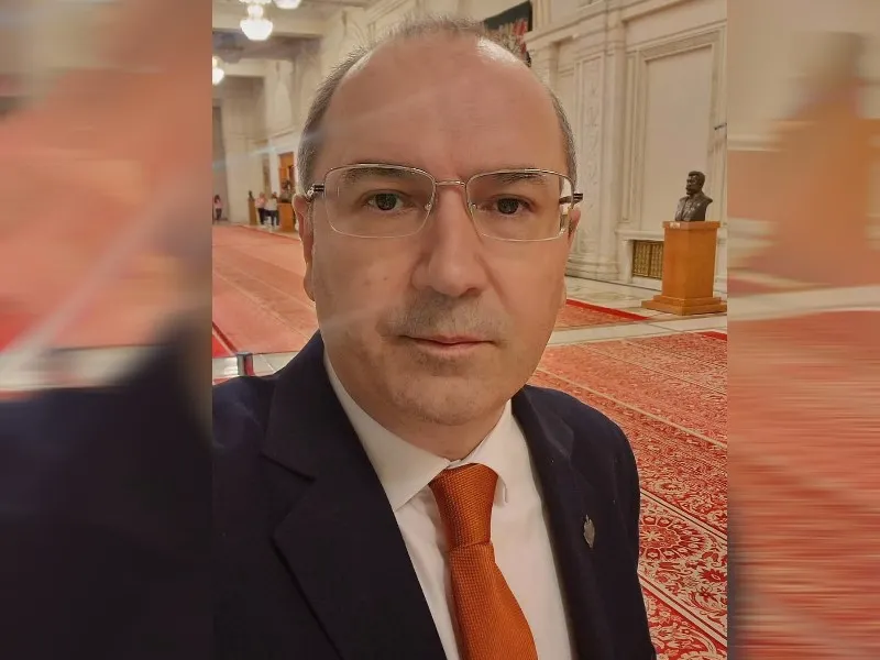 COȘMAR ÎN DUMEȘTI IAȘI : UN DRUM AFECTEAZĂ SĂNĂTATEA POPULAȚIEI