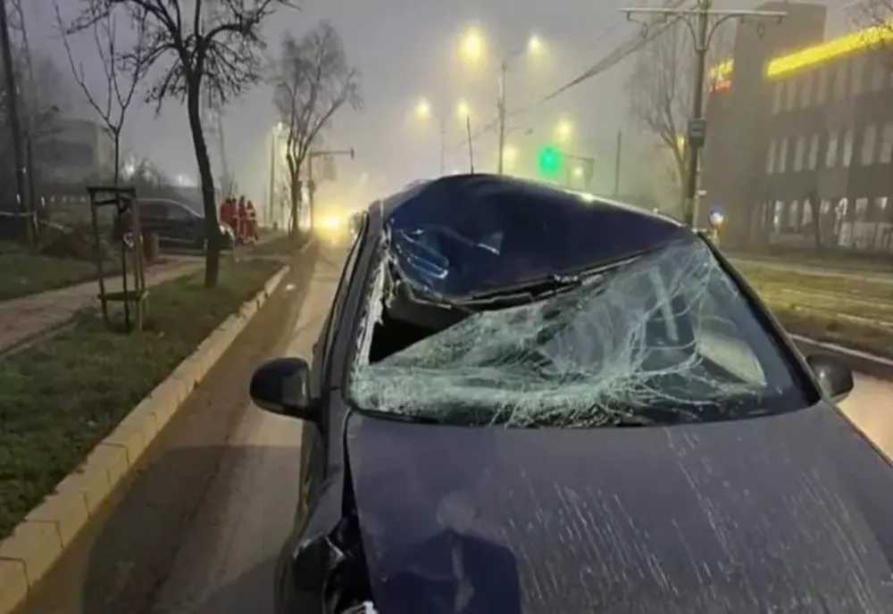 O femeie a murit după ce a fost lovită în plin pe o trecere de pietoni, la Iași