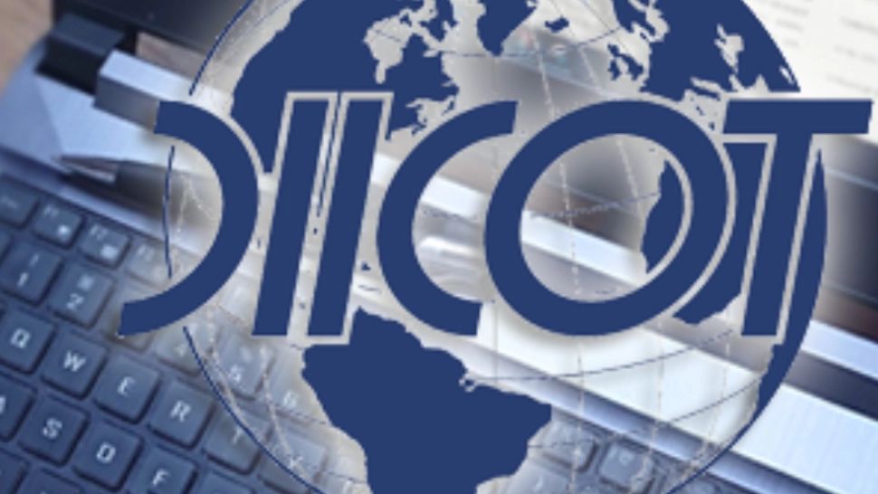 Droguri vândute „la tejghea” într-o comună din Dâmbovița: cinci persoane, reținute de DIICOT