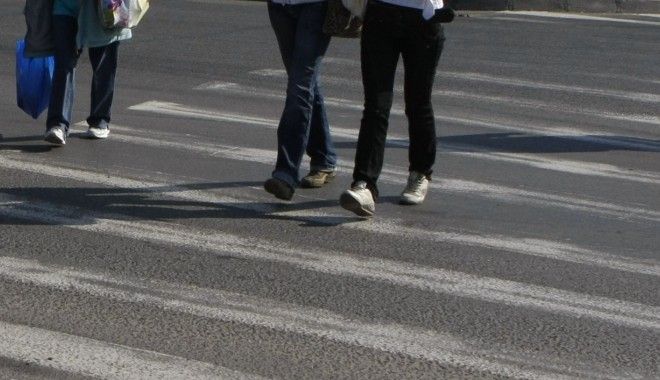 Femeie zdrobită de un camion pe o trecere de pietoni din Iaşi
