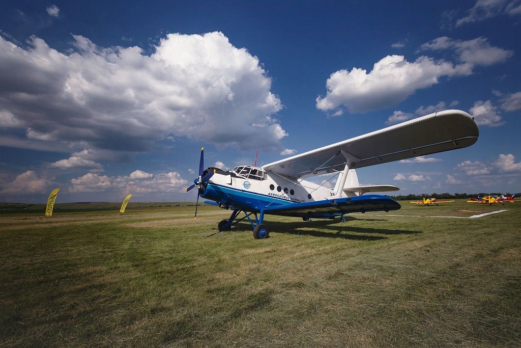 A început Hangariada! Imagini spectaculoase pe cerul Iaşului