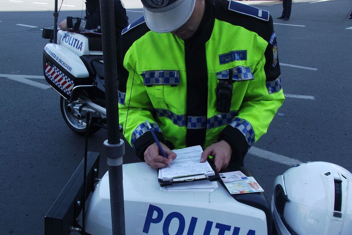 ATENŢIE, şoferi! Verificări ale Poliţiei Rutiere în traficul din Iaşi