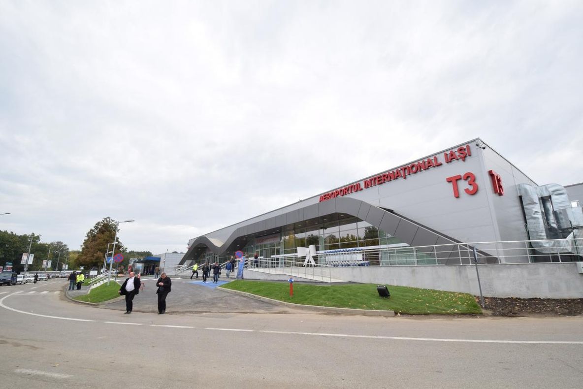 Șeful Aeroportului Iași vrea unirea terminalelor T2 şi T3 şi supraînălţarea lor