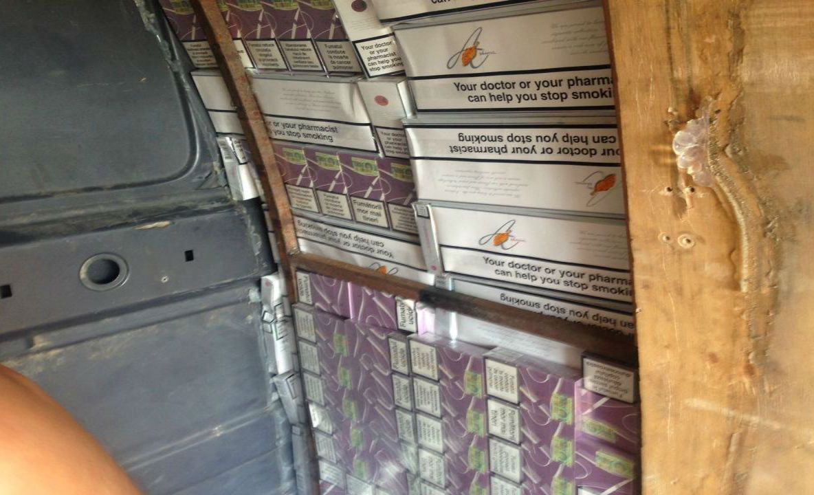 Bunuri în valoare de peste 95.000 de lei, confiscate la frontieră