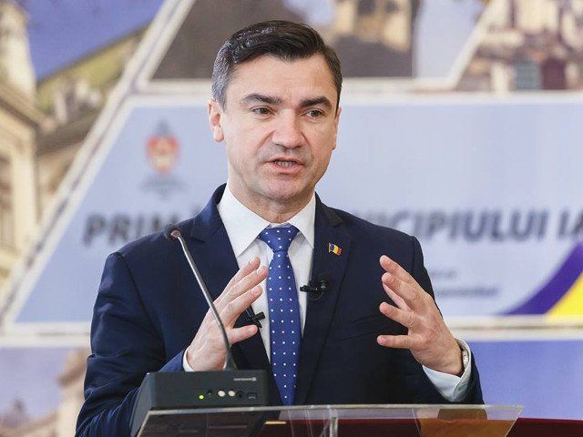 GALERIE FOTO: Primarul Iașului prezintă machete și desene și face promisiuni! Cu realizările e mai dificil...