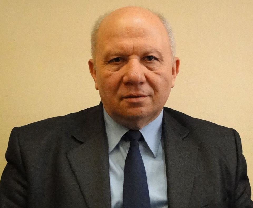 A decedat un renumit profesor ieșean