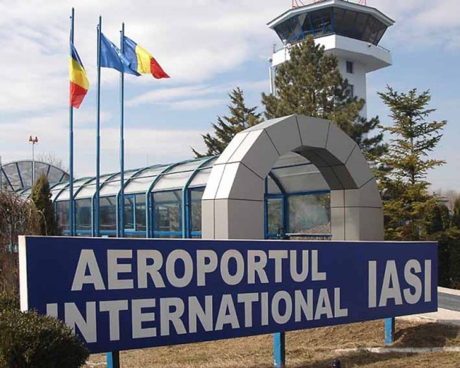 Prins cu acte false pe Aeroportul Iaşi