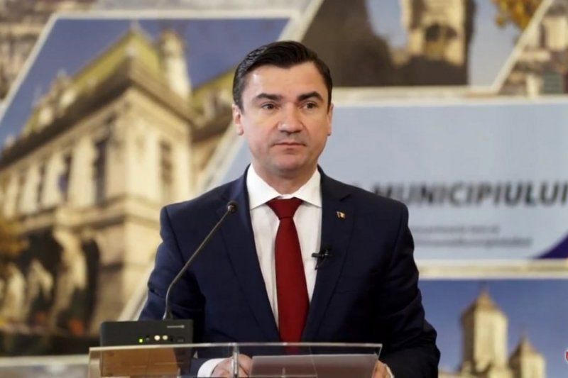 Mihai Chirica: „Unii se pregătesc de preşedinţie, alţii de puşcărie“
