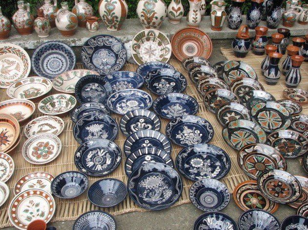 Începe Târgul naţional de ceramică „CUCUTENI 5000”