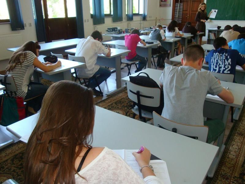 Aproape toți elevii de clasa a VIII-a din Iaşi au venit la prima probă a Evaluării Naţionale: 98,57%