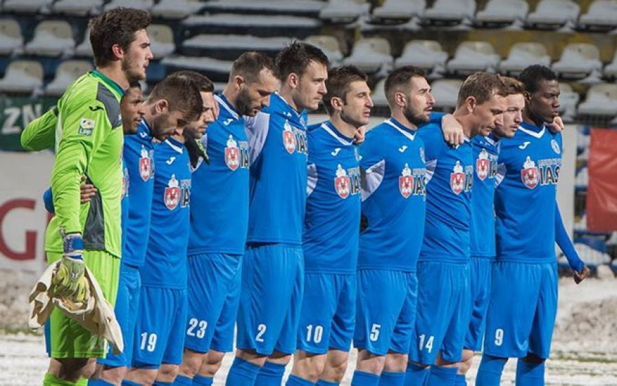 VIDEO: Jucătorii Politehnicii Iaşi, vizitaţi de războinicii daci înaintea meciului cu CFR Cluj!