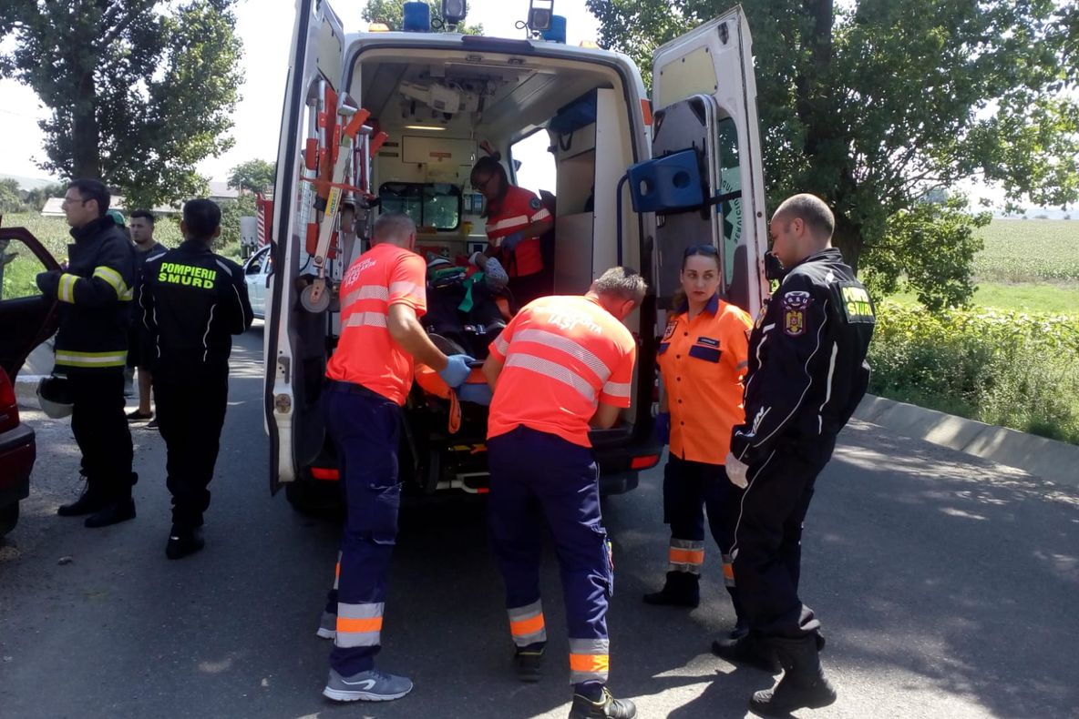 Accident rutier cu trei victime, în judeţul Iaşi! GALERIE FOTO