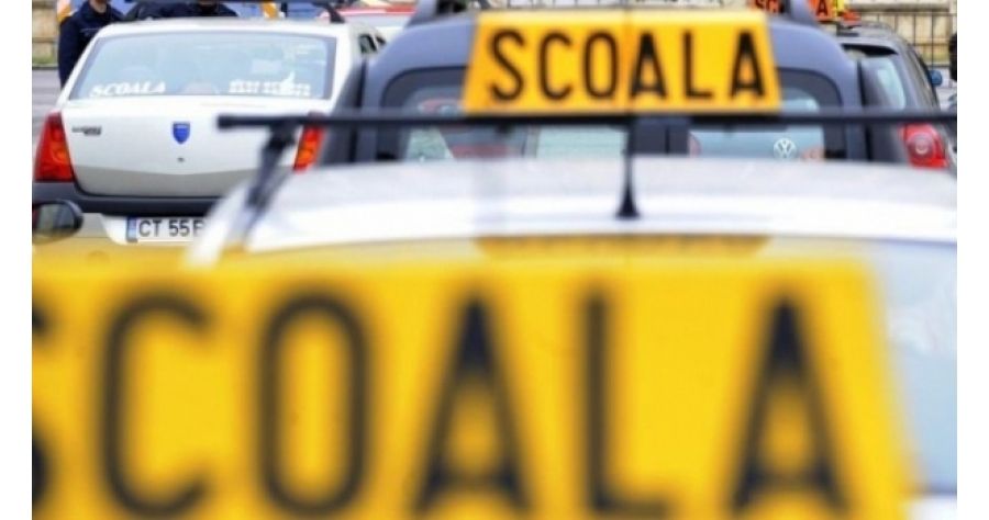 Fără mașini-școală pe mai multe străzi din Iași la orele de vârf