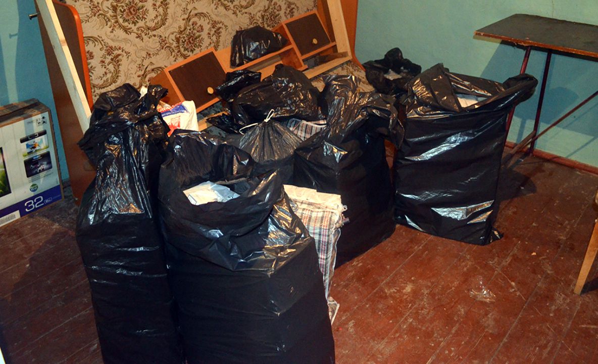 GALERIE FOTO / VIDEO Reţea de contrabandă, destructurată la Iaşi