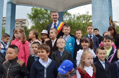 Deschiderea oficială a anului şcolar, la „Racoviță“, Valea Lupului şi Strunga
