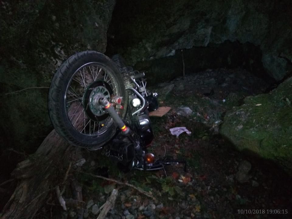 A intrat cu mașina într-un gard de pe strada Toma Cozma