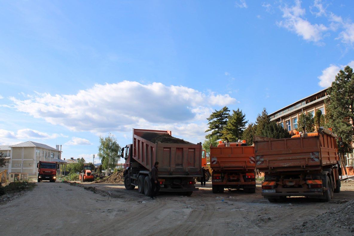 Locuri parcare închiriate de primărie