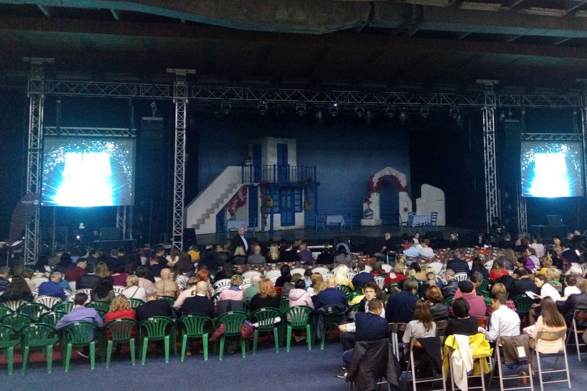 „Mamma Mia“ a umplut Polivalenta ieșeană